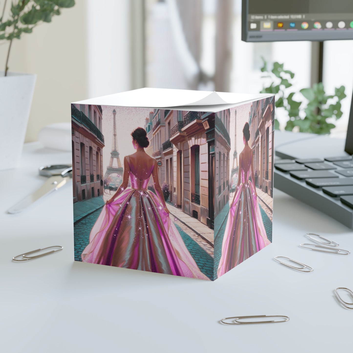 Parisian Stroll (Pink Gown) Note Cube