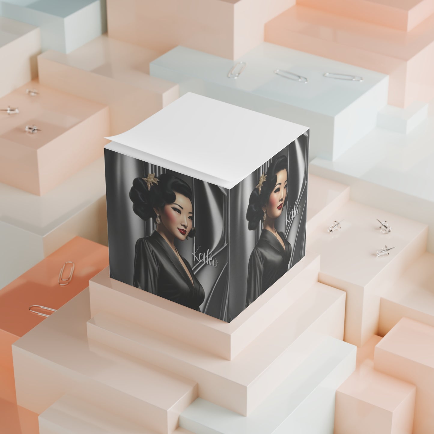 Retro Glam Girls (Keiko) Note Cube