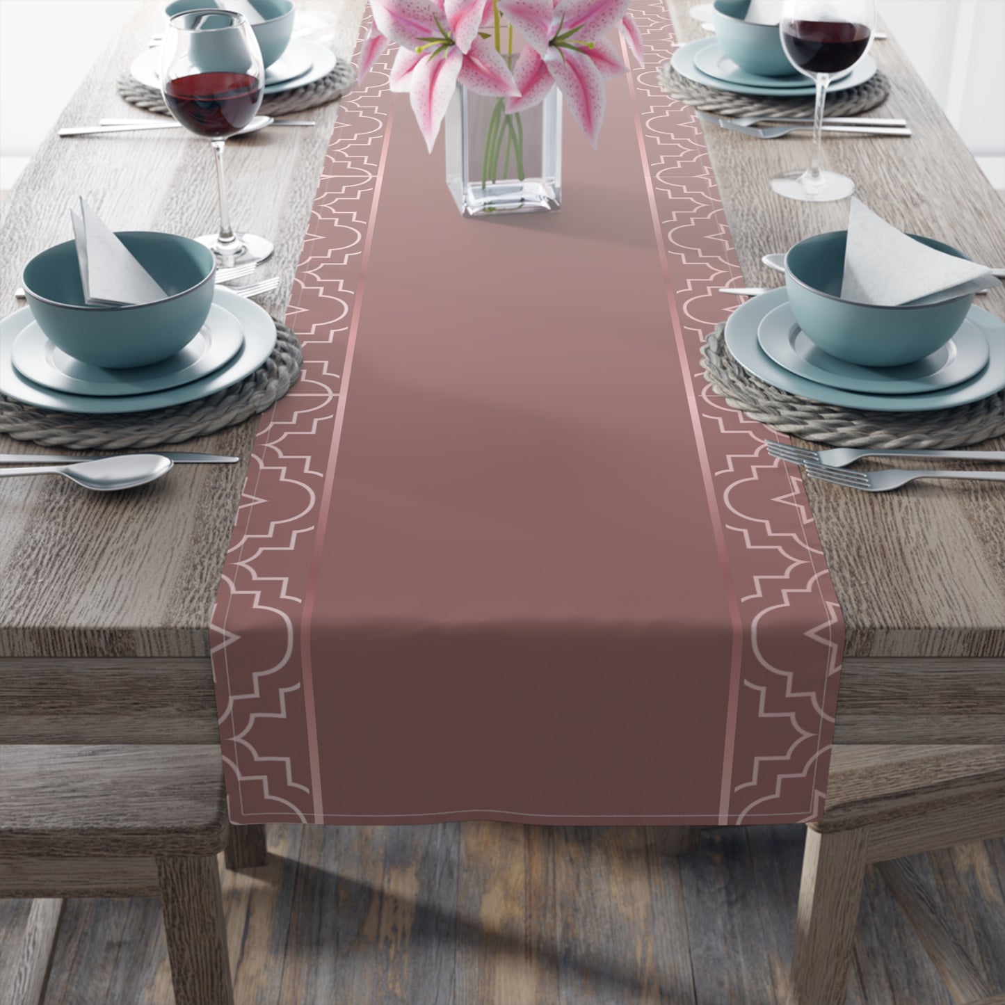 Blush of Rose Table Runner (Cotton, Poly)