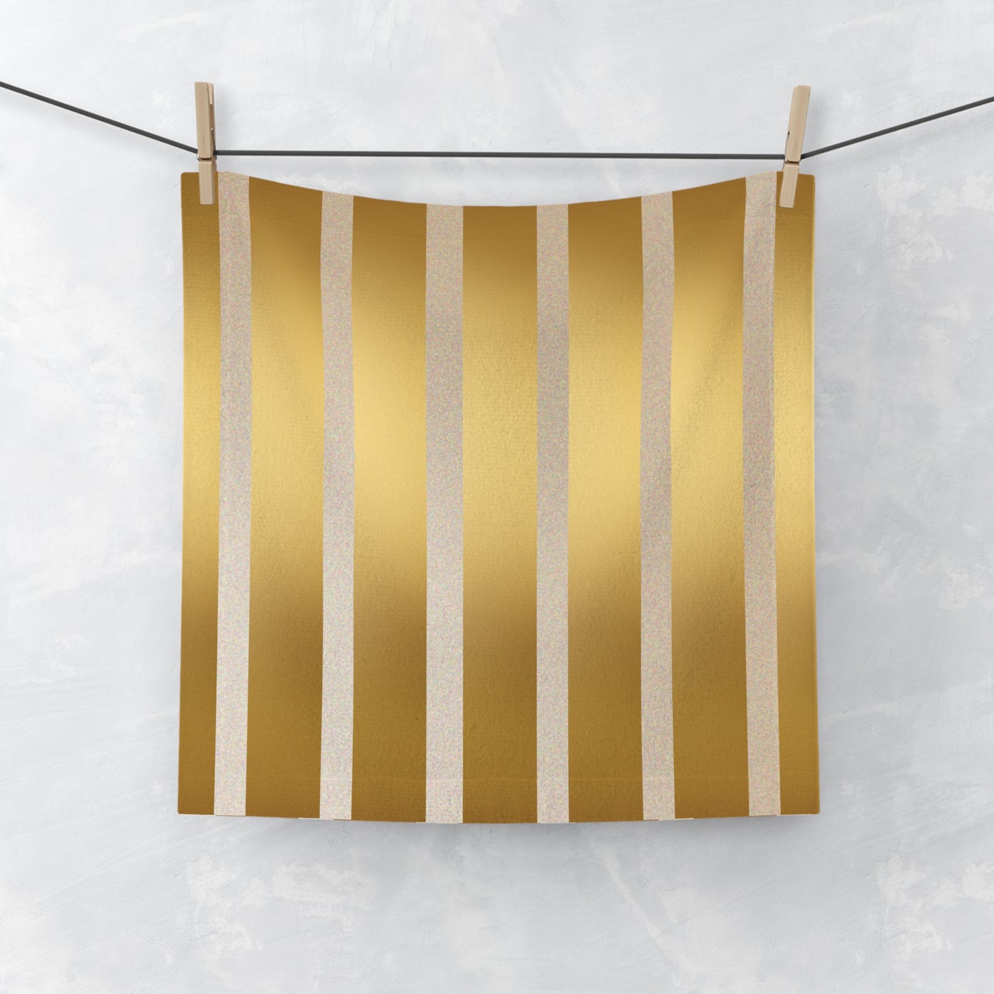 Golden Horizon Face Towel — Luxe Metallic Bathroom Accent