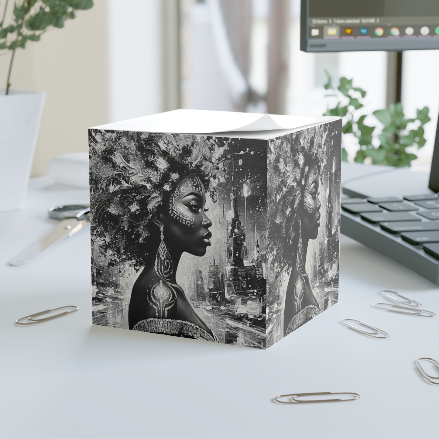 Glam Girl (Silver/Black) Note Cube