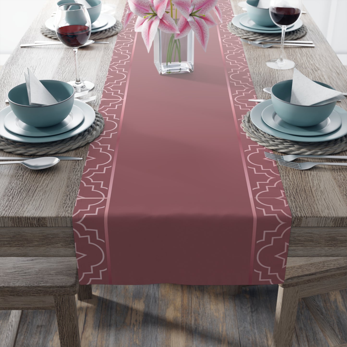 Blush of Rose Table Runner (Cotton, Poly)